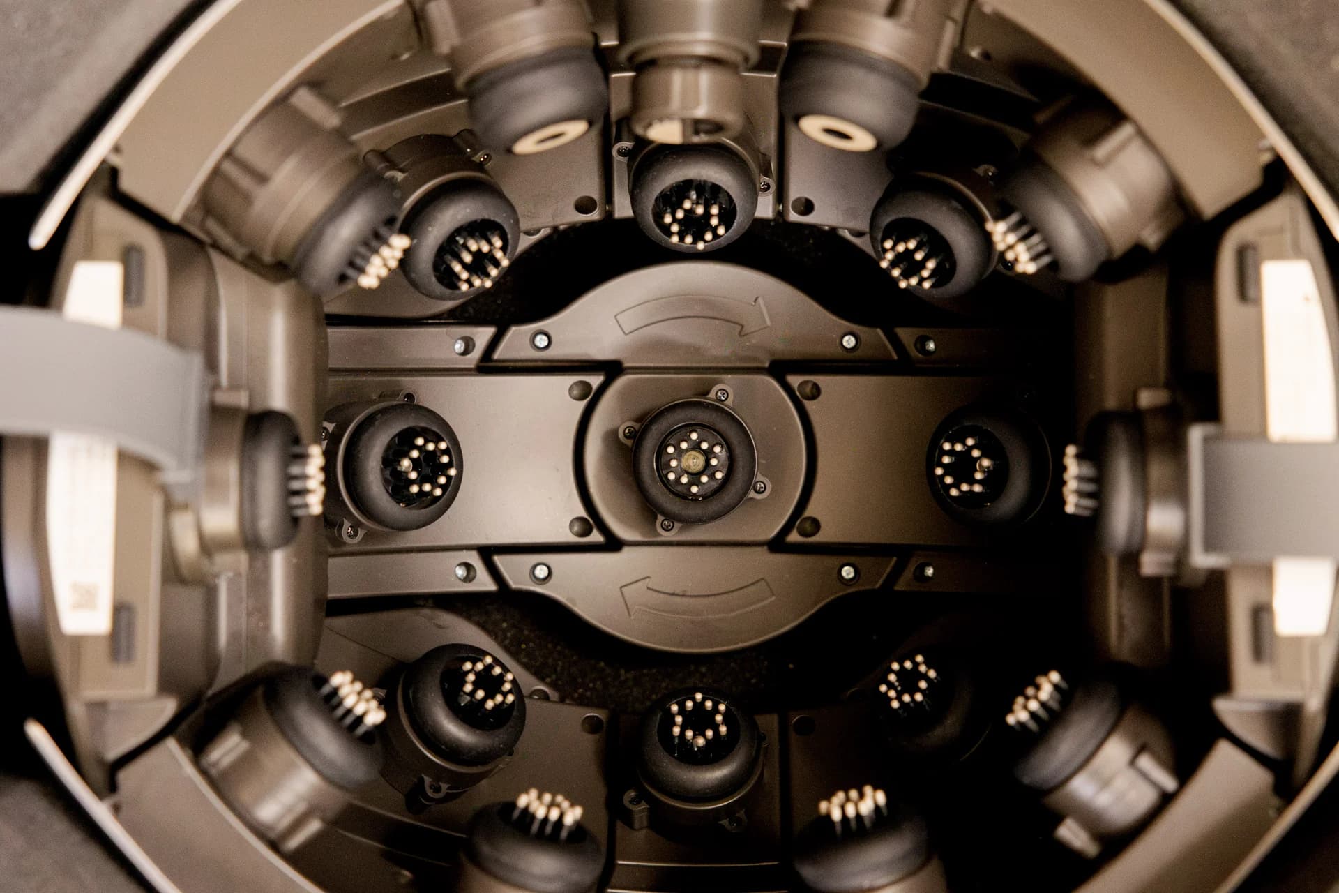 iSyncMe sensor ring — 19-channel EEG coverage